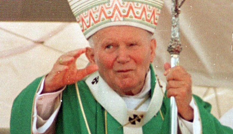 800px-John_Paul_II_Brazil_1997_3